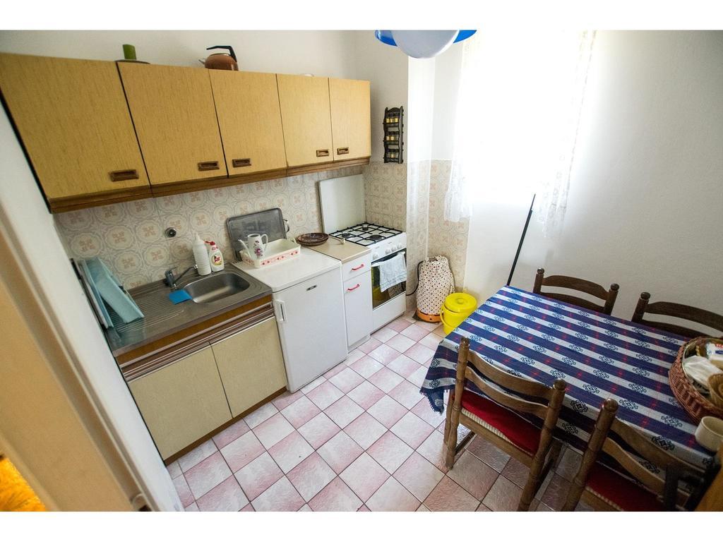 Apartments Velebit สตารีกราด-ปาเคลนีซา ภายนอก รูปภาพ