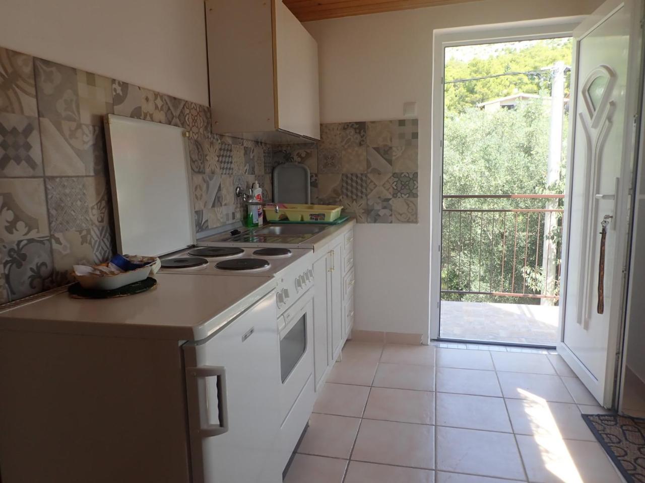 Apartments Velebit สตารีกราด-ปาเคลนีซา ภายนอก รูปภาพ
